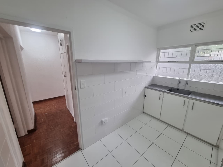 1 Bedroom Property for Sale in Sea Point Western Cape